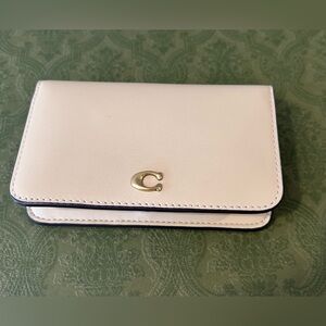 Coach slightly Light Yellow tone Leather Wallet